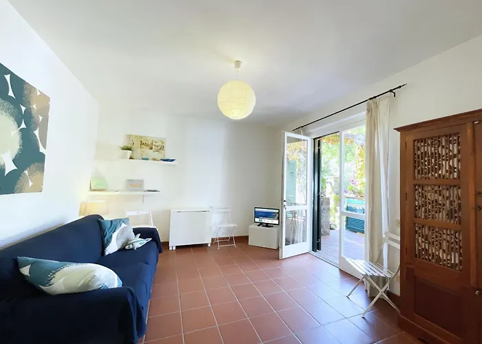 Del Volterraio - Papaveri 7 * Sant'Anna (Isola d'Elba)